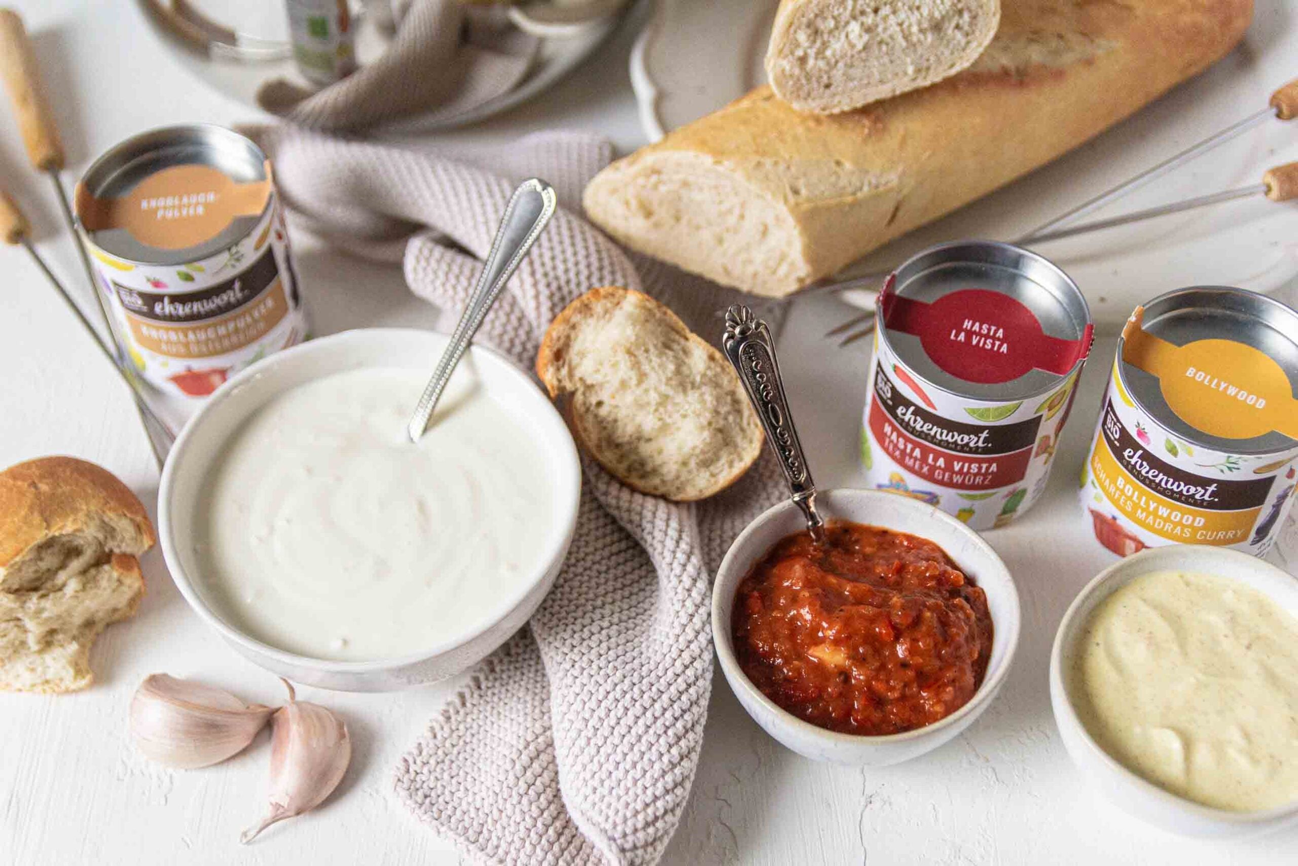 4 besondere Saucen und Dips fĂĽr Silvester Fondue - mit BIO GewĂĽrzen von ehrenwort. Genussmomente